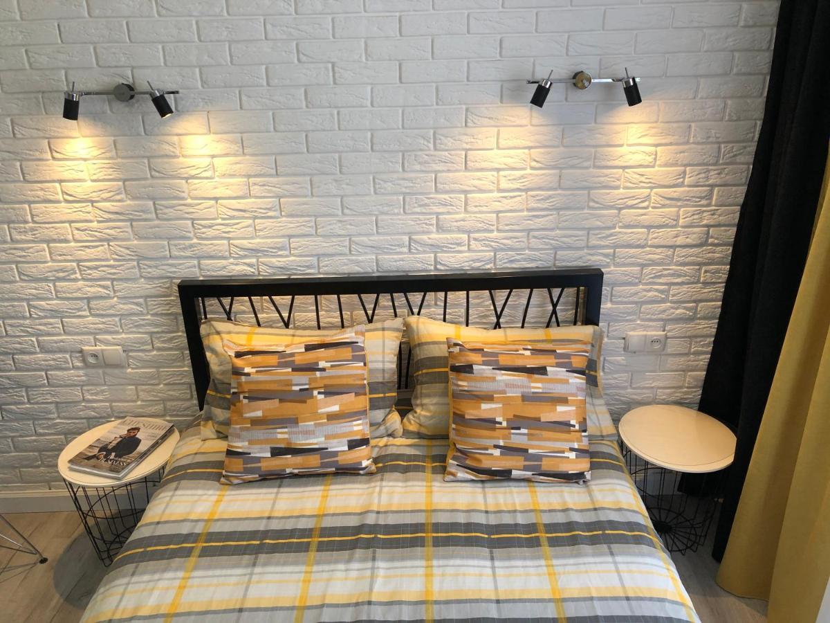 Apartment Studio New York 45 イルピン エクステリア 写真