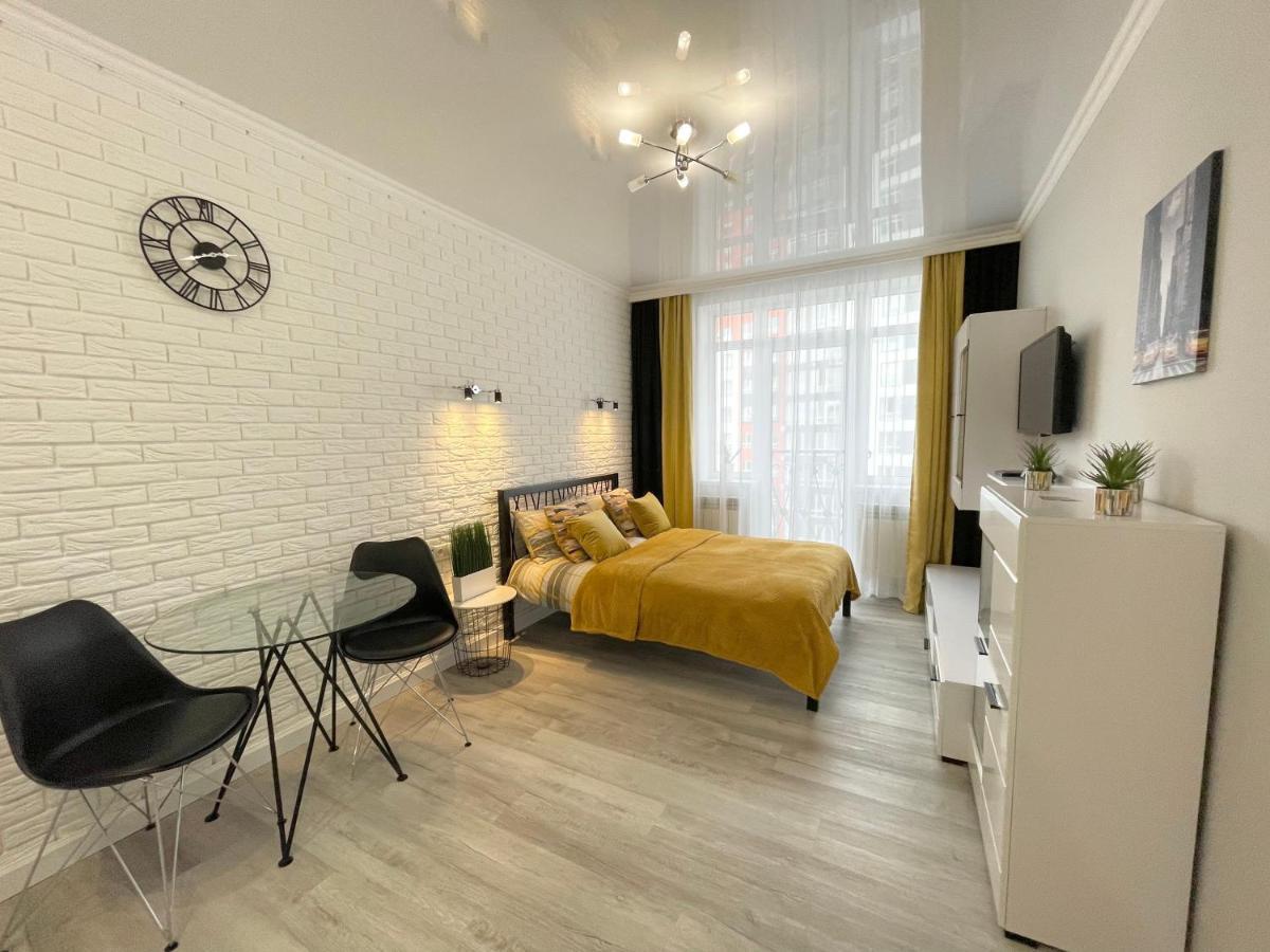 Apartment Studio New York 45 イルピン エクステリア 写真